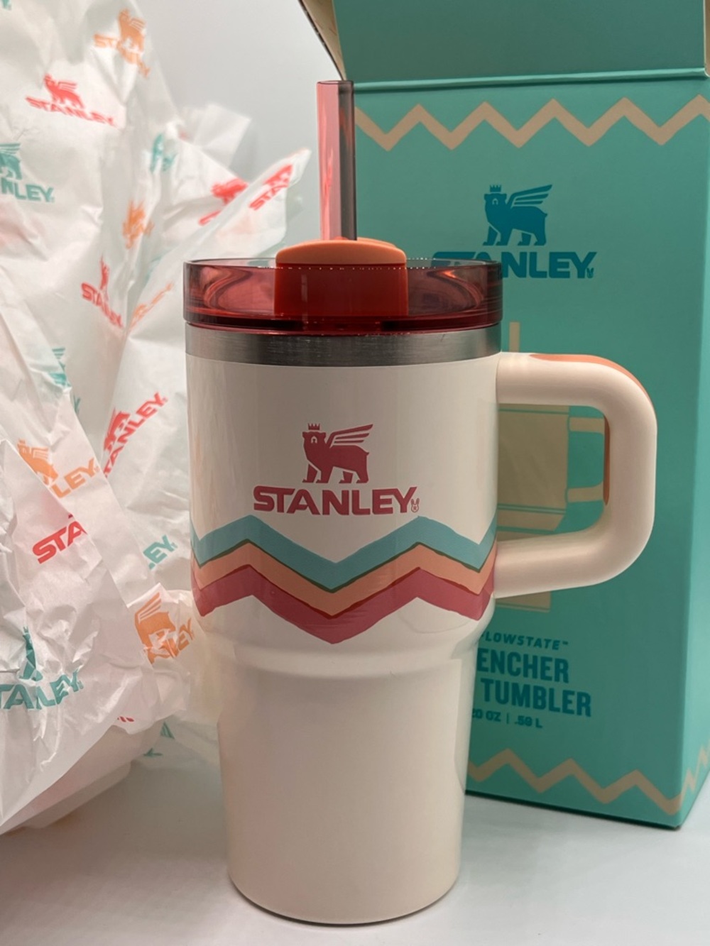 Stanley Quencher H2.0 FlowState Tumbler Cream Egg- Cellence 20oz Easter 2025BNWT